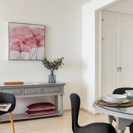 Magno Apartments Santa Justa Севилья Экстерьер фото